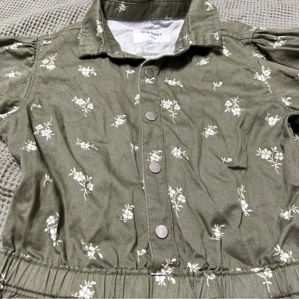 Kids floral denim material romper | size L 10-12